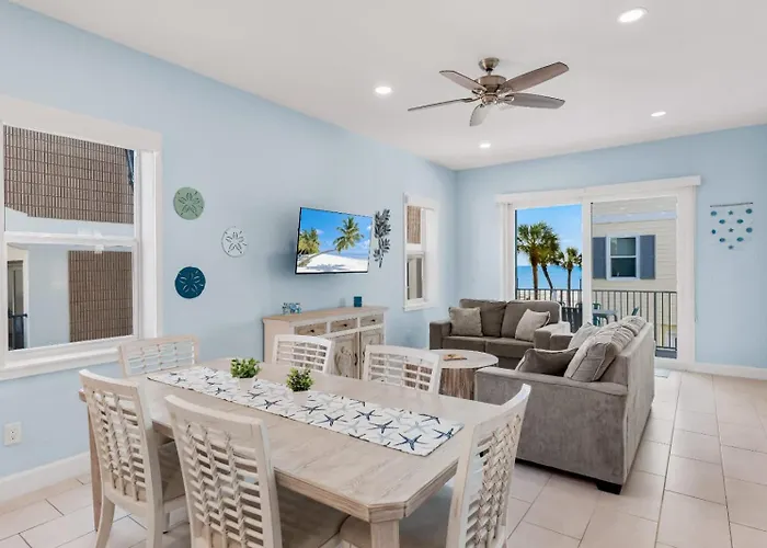 4b Balcony Beachfront Access To Indian Rocks