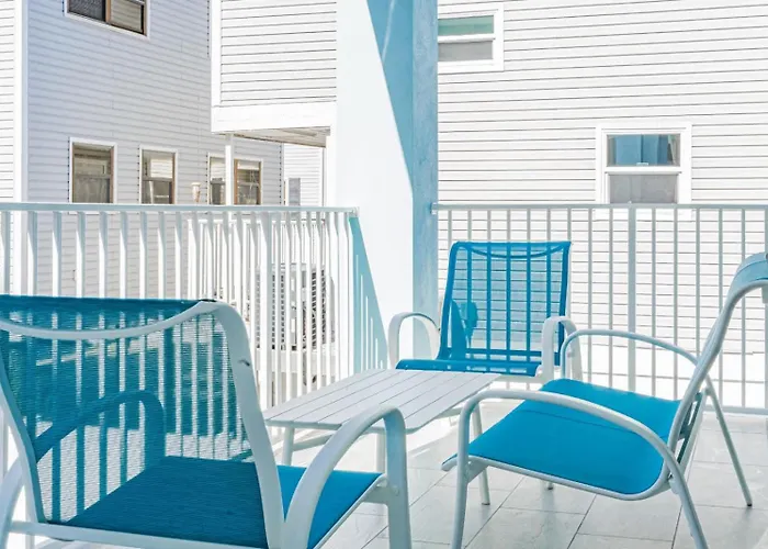 4b Balcony Beachfront Access To Indian Rocks Holiday home Clearwater Beach