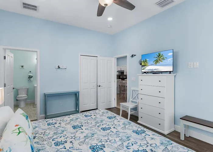 4b Balcony Beachfront Access To Indian Rocks