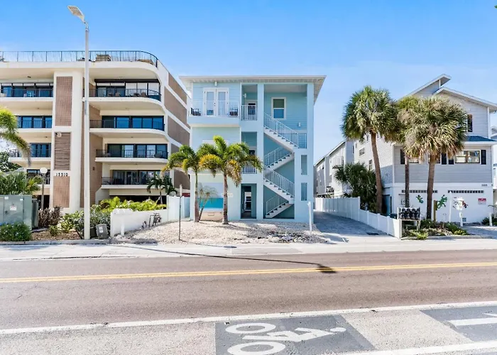 4b Balcony Beachfront Access To Indian Rocks Holiday home Clearwater Beach